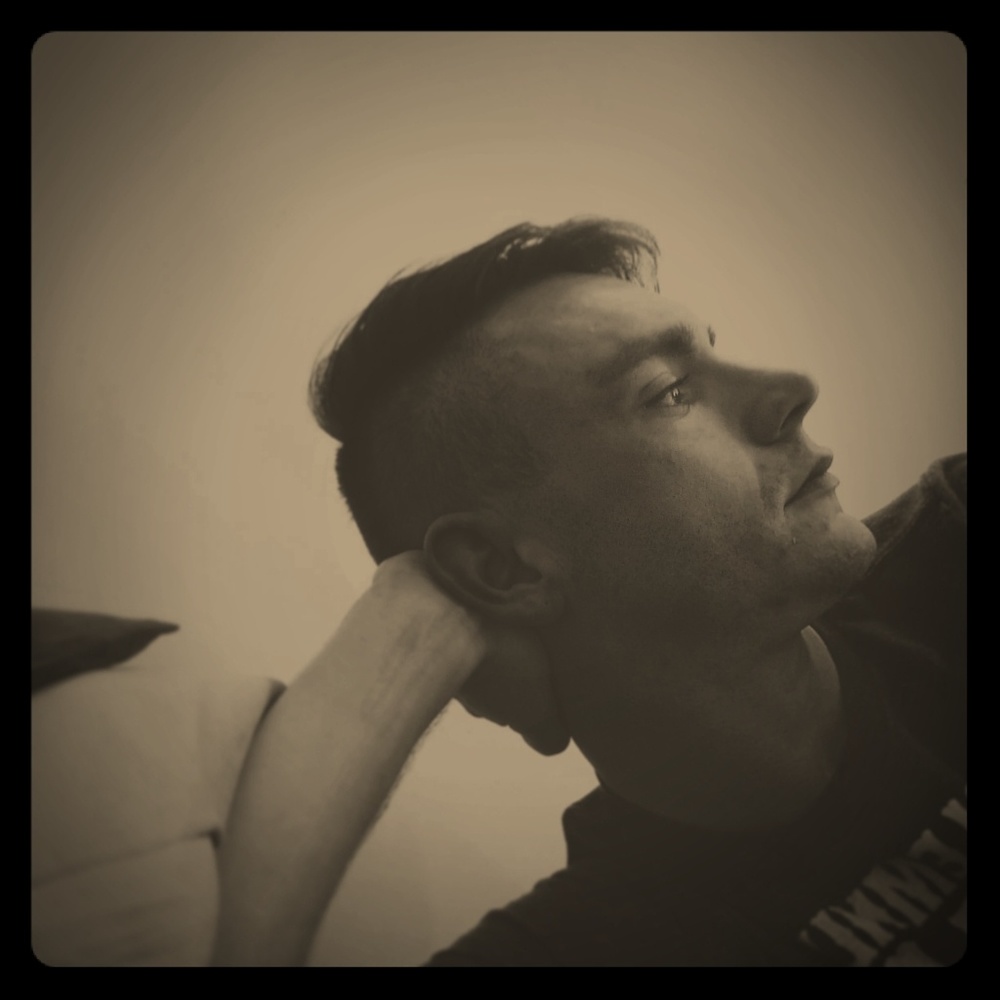 Meet your Posher, Billy Max